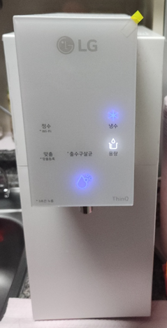 자가 관리 쉽고 자동 살균 소독 기능 최고에요.